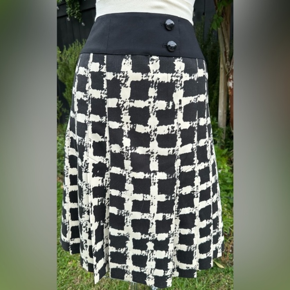 Carlisle Wool Box Pleat Geometric Print Skirt - size 6